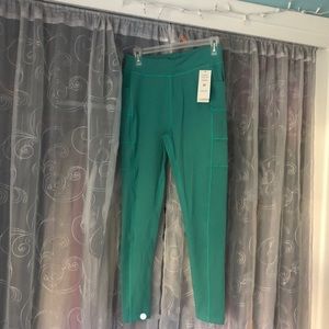 aqua leggings w pockets!